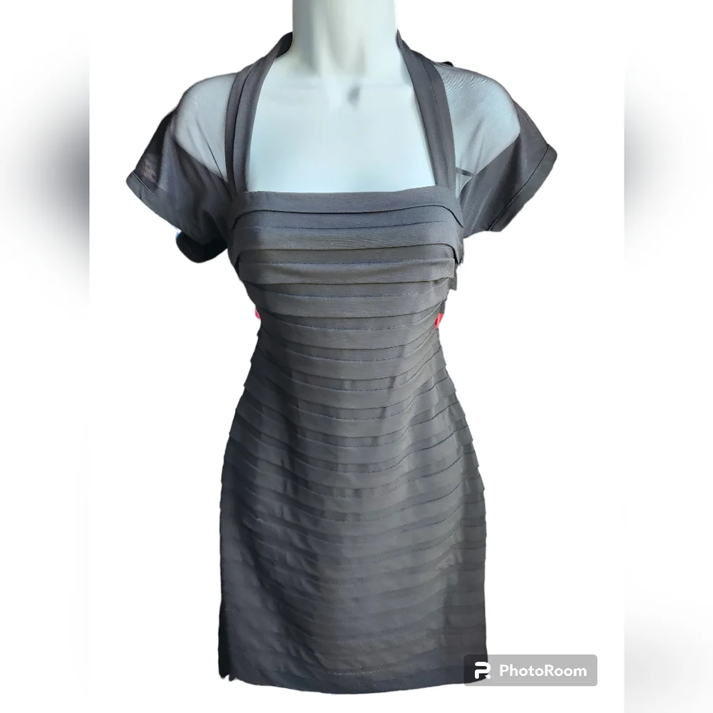 Maggy London Black Stretch Dress Mesh Sleeves Size 4P - Picture 1 of 3